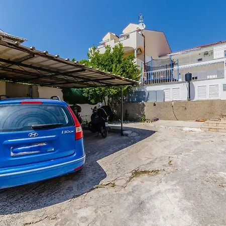 Rizza Trogir